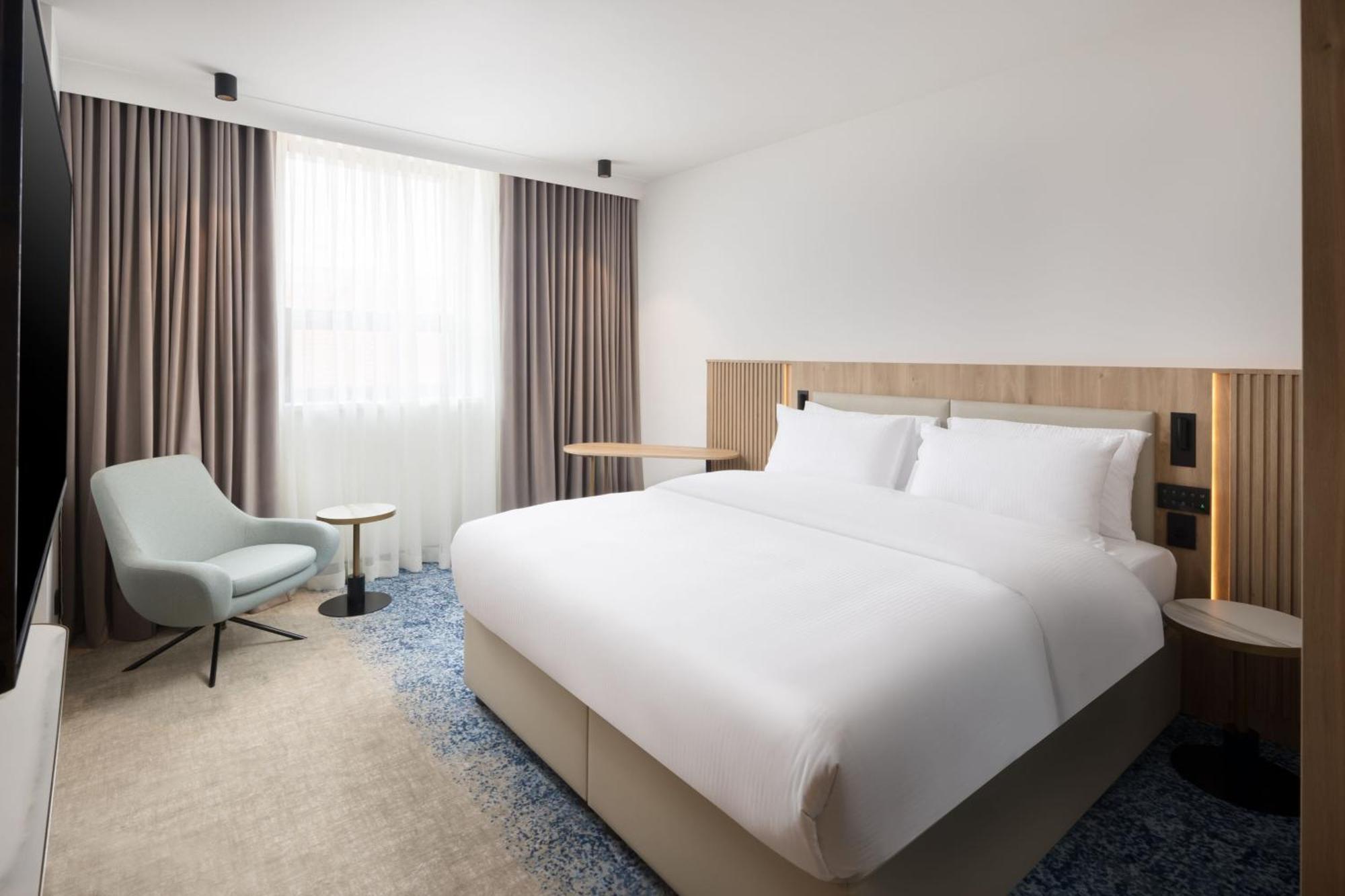 Courtyard By Marriott Cluj - Napoca Downtown Hotel ภายนอก รูปภาพ